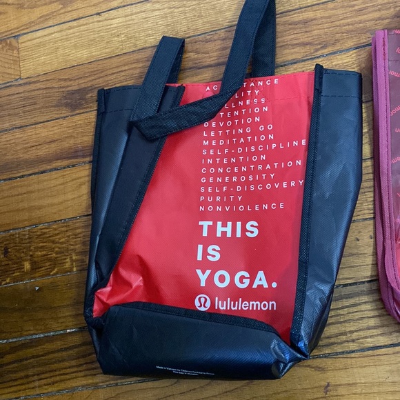 3 small Reusable Lululemon bags - Picture 2 of 5
